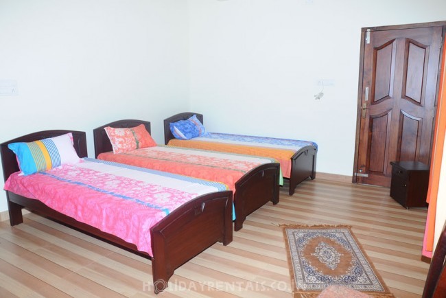 4 Bedroom Homestay, Hassan