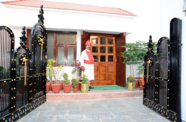 River View Home, Varanasi