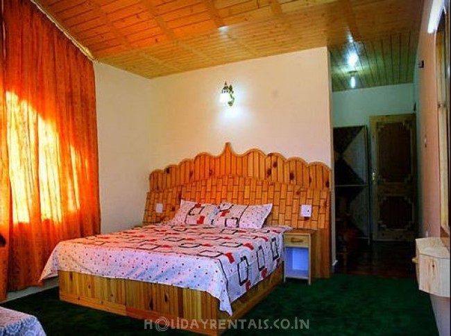 Cottages in Simsa, Manali