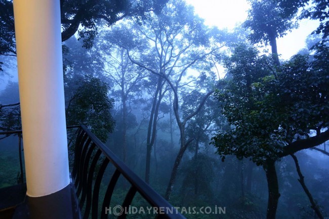 Colonial Style Holiday stay, Munnar