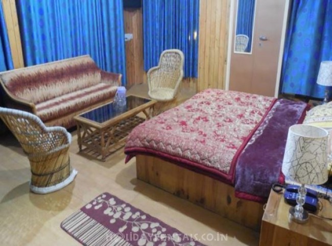 5 Bedroom Bungalow, Manali