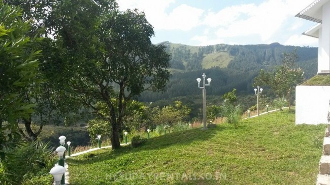 Pine forest view Cottage, Vagamon