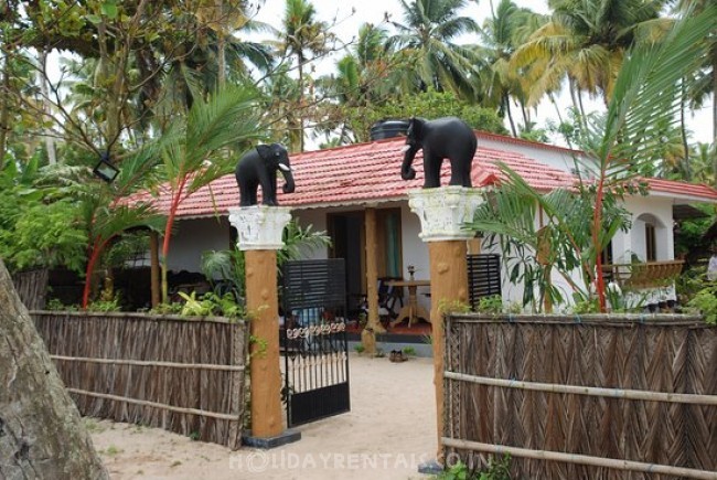 Beach View Holiday Home, Alleppey