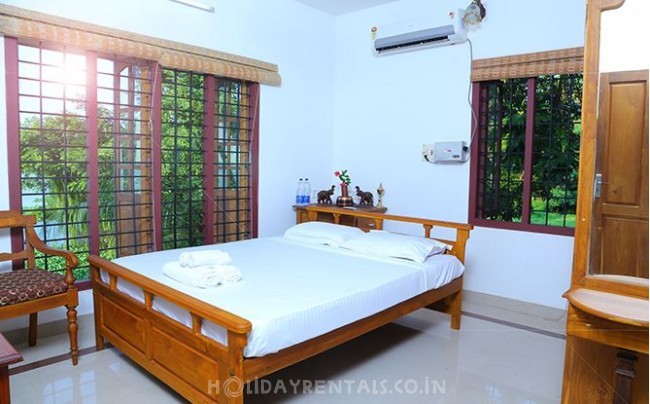 Lake View Holiday Home, Alleppey