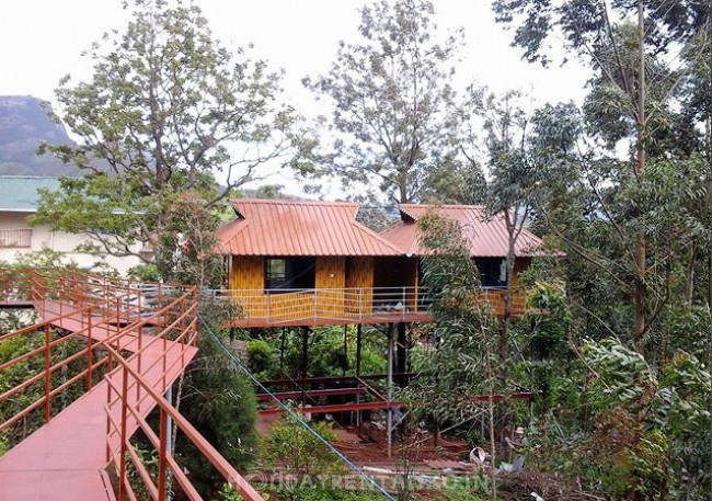 Holiday homes & Tree huts, Munnar