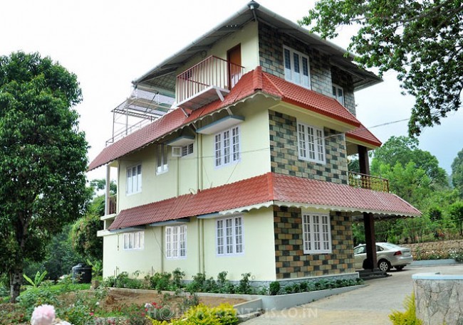 Holiday homes & Tree huts, Munnar