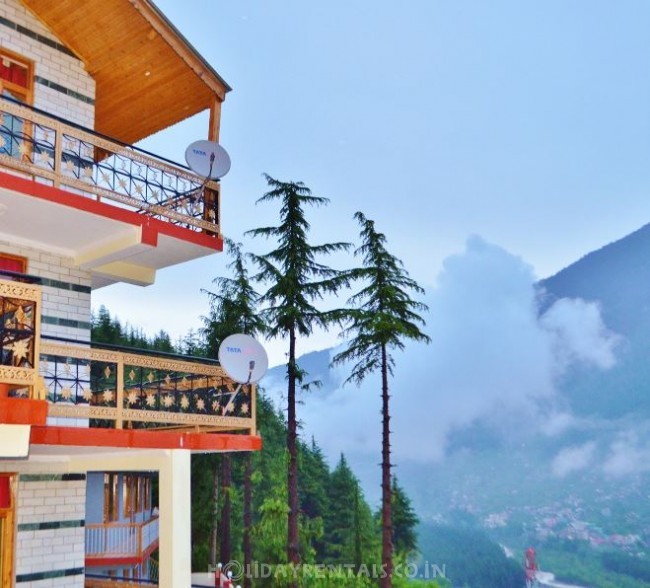 Hill Dwelling, Manali