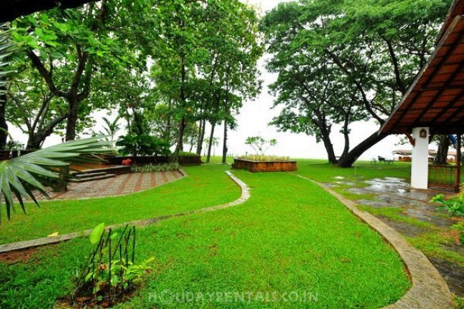 Lake View Holiday Stay, Alleppey