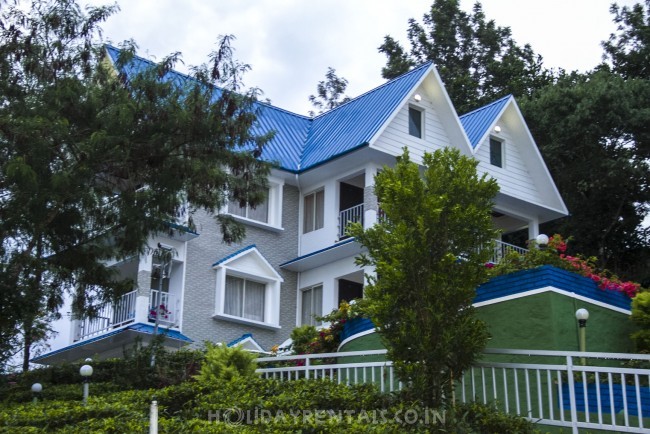 Home near Chokramundi Hills, Munnar