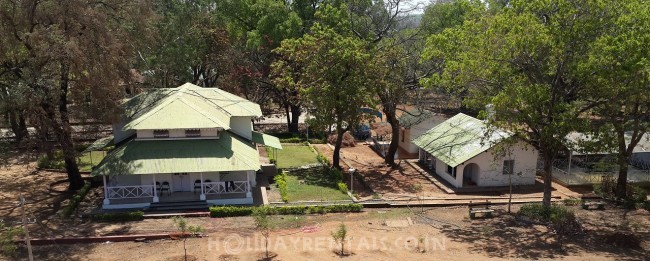 Hill Top Cottages, Pachmarhi