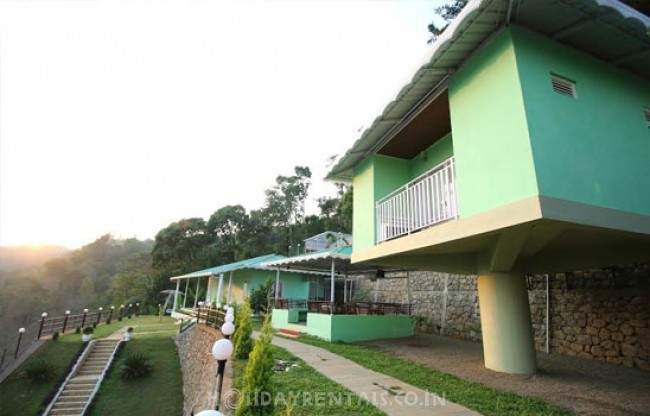 Hill Top Dwelling, Vagamon