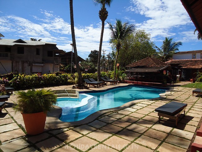 Beach Facing Stay, Calangute