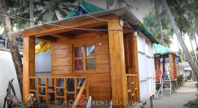 Coco Huts on Beach, Canacona