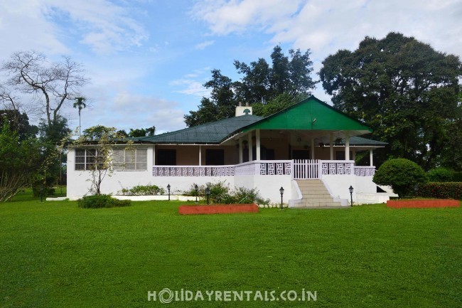 Tea Estate Stay, Jalpaiguri