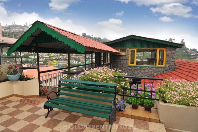 Stay Near Kodaikanal Lake, Kodaikanal