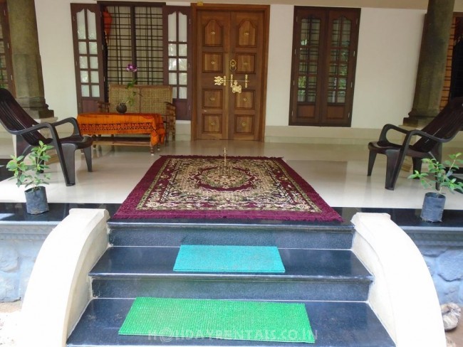 4 bedroom Holiday Home, Kovalam