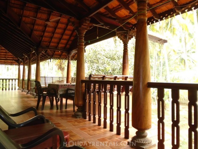 4 bedroom Holiday Home, Kovalam