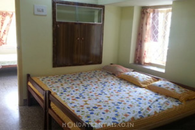 Holiday Cottage near Kodaikanal Lake, Kodaikanal