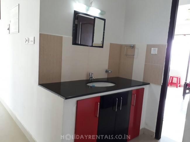 Lake View Flat, Trivandrum