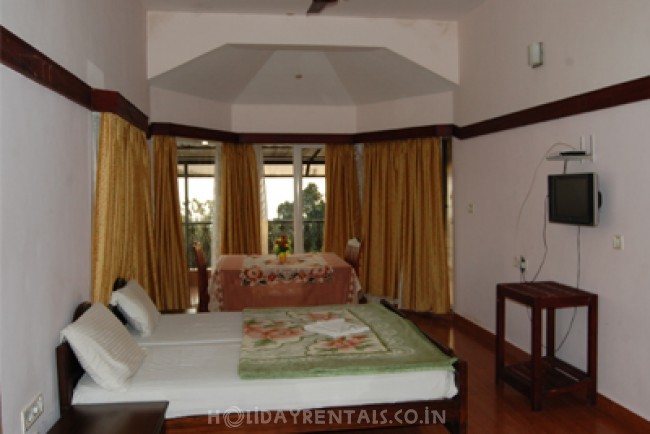 Valley Facing Rooms, Munnar