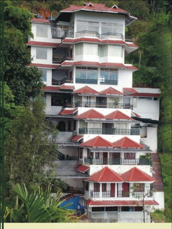 Valley Facing Rooms, Munnar