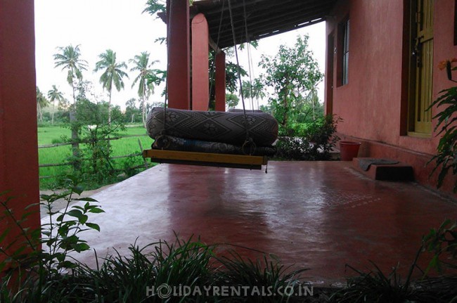 Rooms and Huts, Hampi