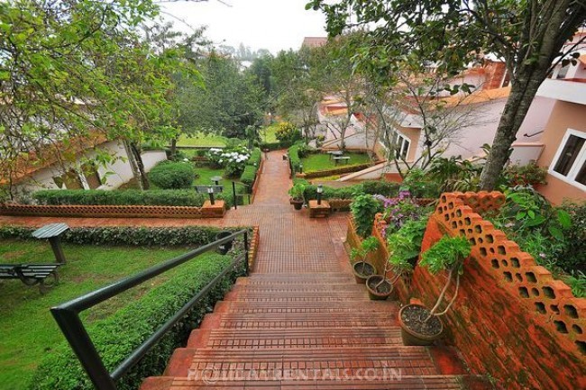 Stay Near Kodaikanal Lake, Kodaikanal