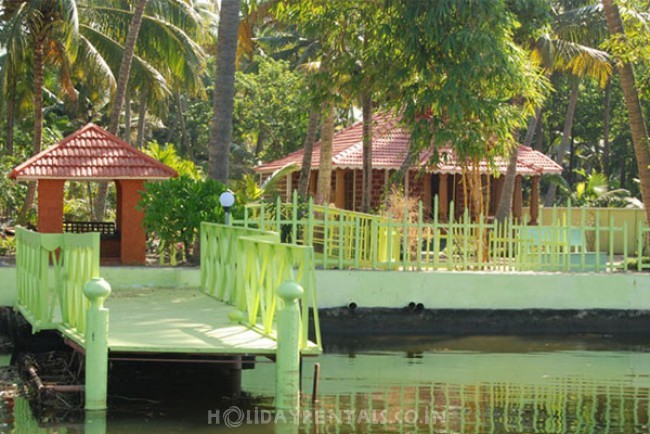 River Front Holiday Home, Kochi