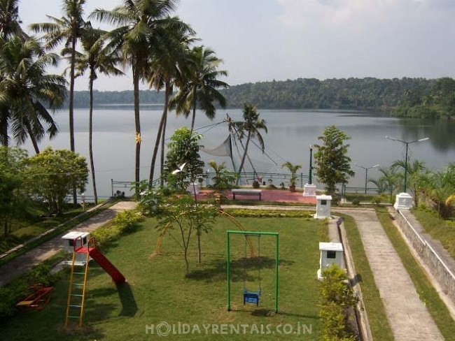 Lake View Holiday Stay, Kollam