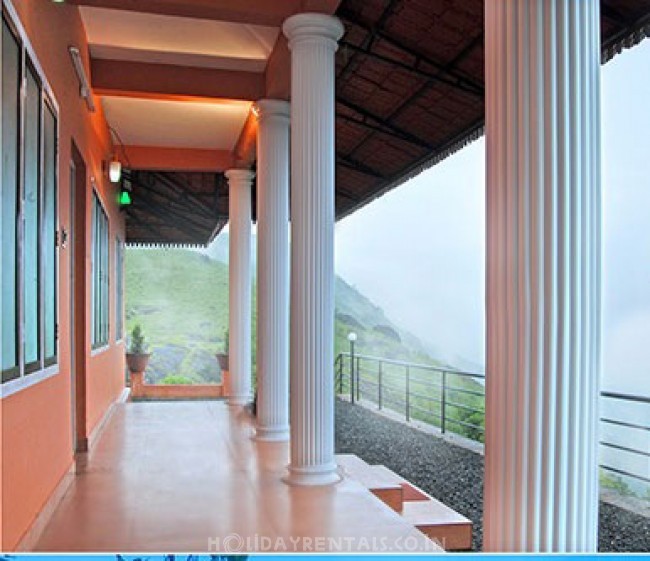 Hill Top Villa in Elaveezha poonchira, Kottayam