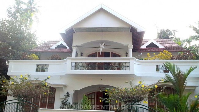 Stay Near Guruvayur Temple, Thrissur