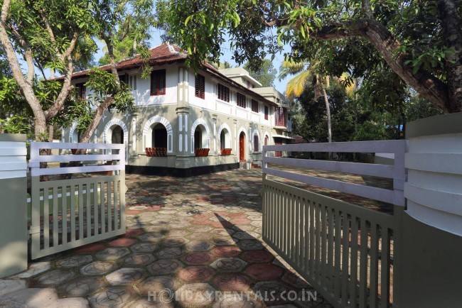 Lake View Heritage Home, Kochi