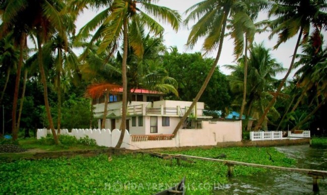 Lake View Holiday Stay, Kochi