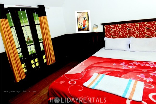 3 Bedroom Houseboat, Alleppey