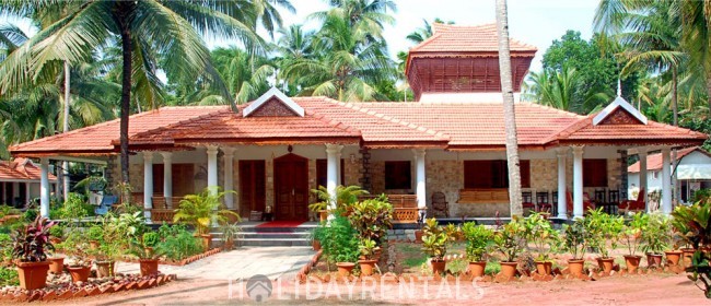 3 Bedroom Holiday Home, Kollam