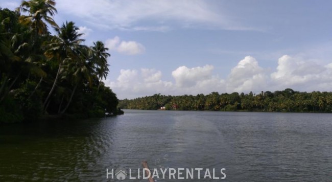 Lake View Holiday Stay, Kollam