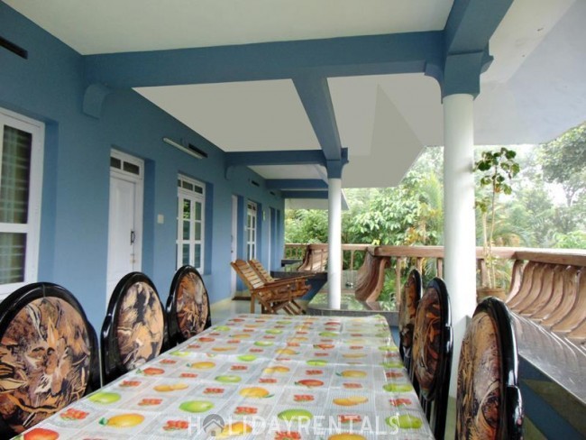 4 Bedroom Holiday Home, Thekkady