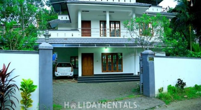 4 Bedroom Holiday Home, Alleppey