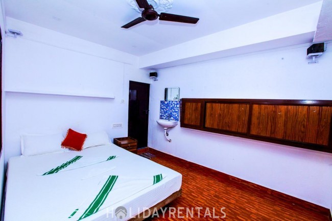 Stay Near Marari Beach , Alleppey