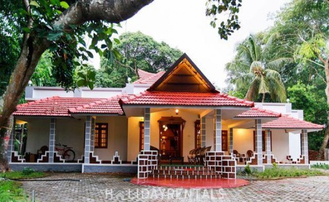 Heritage Home Near Chethy Beach, Alleppey