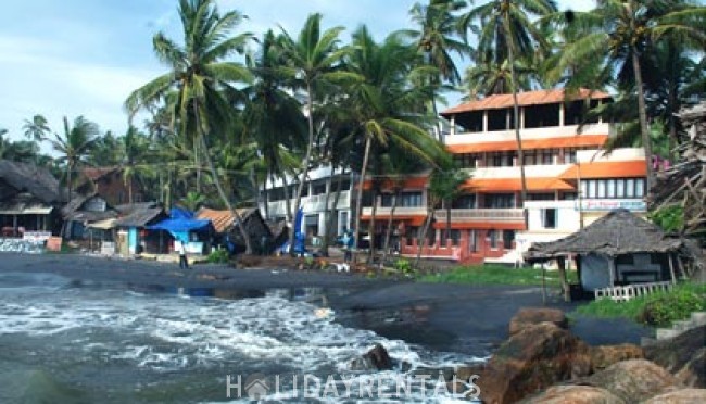 Budget Holiday Home Near Light House Beach, Trivandrum