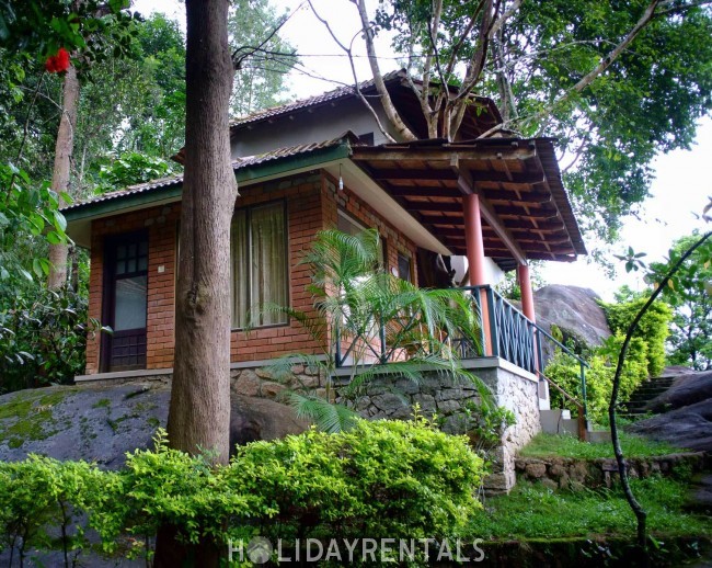 Stay Near Edakkal Cave, Wayanad