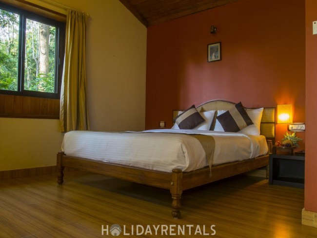 Stay Near Edakkal Cave, Wayanad