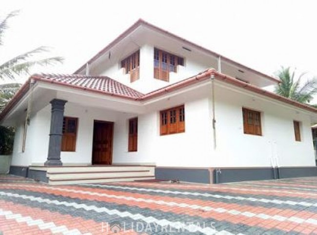 4 Bedroom Holiday Home, Wayanad