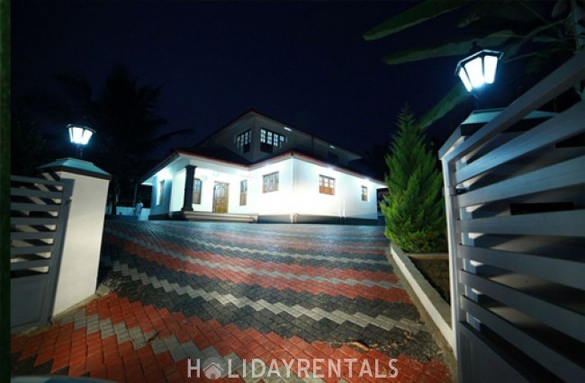 4 Bedroom Holiday Home, Wayanad