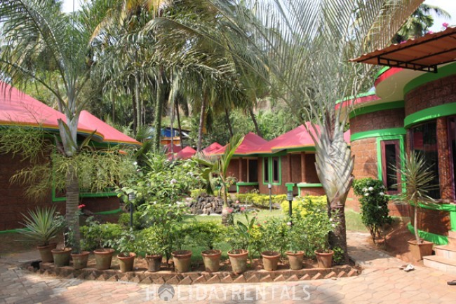 Stay Near Parassinikadavu Temple, Kannur