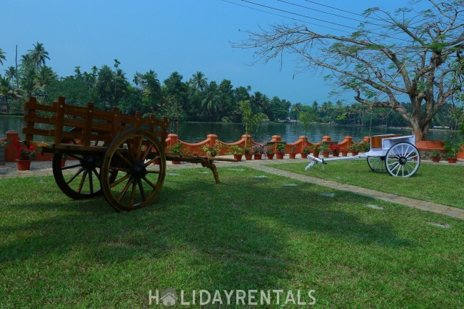 Heritage lakeshore resort, Alleppey