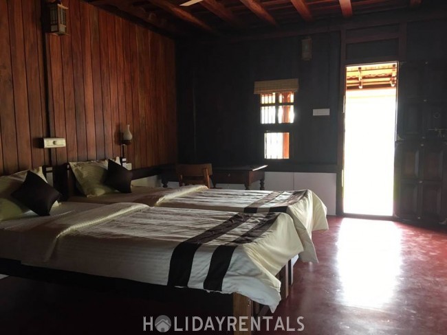 Heritage lakeshore resort, Alleppey