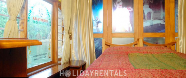 2 Bedroom Houseboat, Kottayam