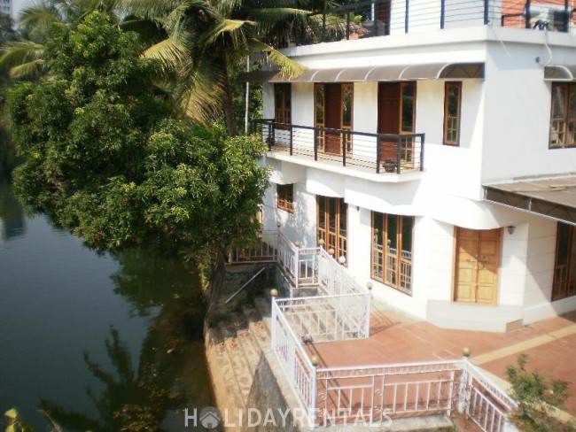 Lake View Holiday Stay, Kottayam